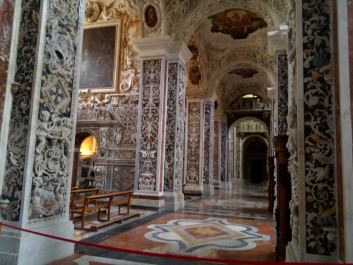 photo 1543221