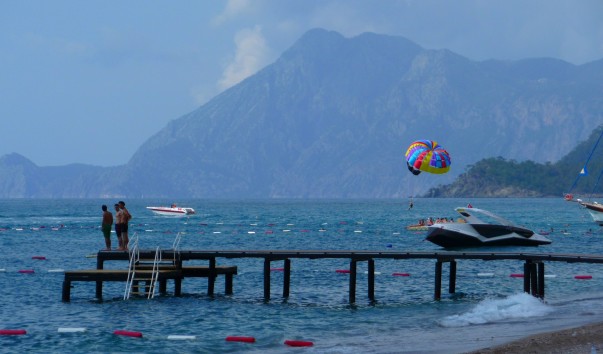 Море