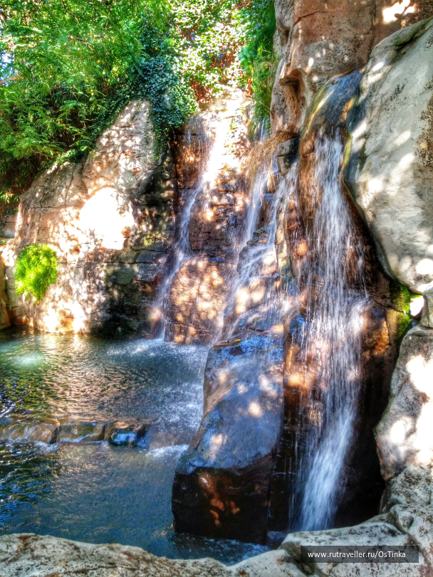photo 1596494