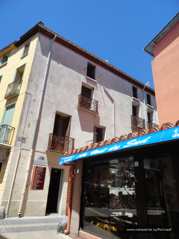 photo 1628749
