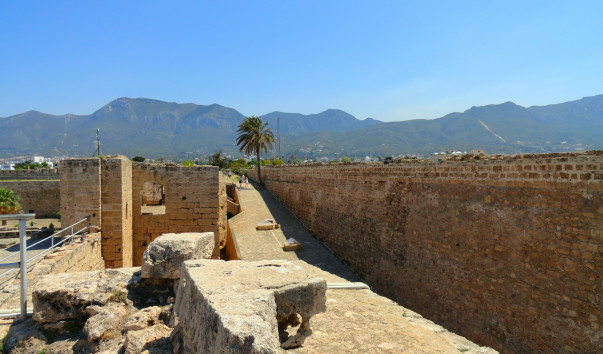 Cyprus 200_1