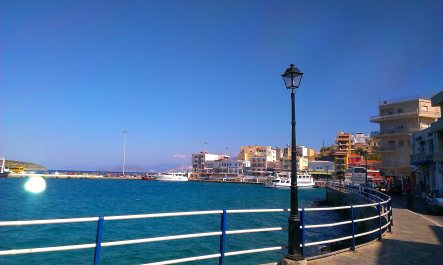 photo 1592251
