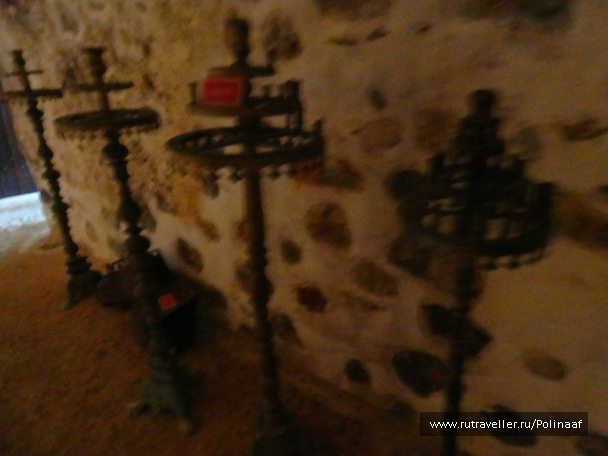 photo 1592390