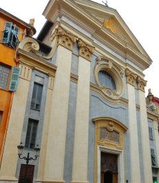 photo 1617683