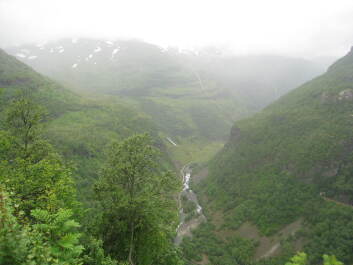 photo 1474936