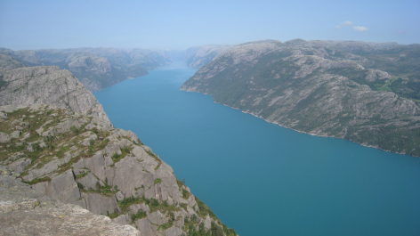 photo 1456745
