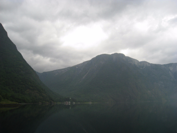 photo 1466242