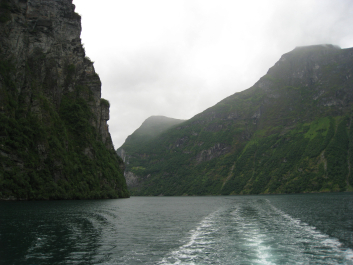 photo 1475082