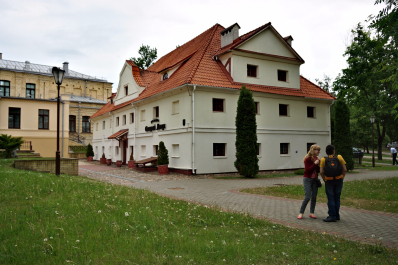 photo 1565075