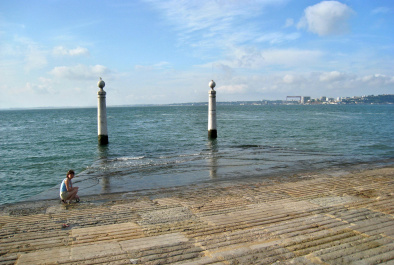photo 1551594