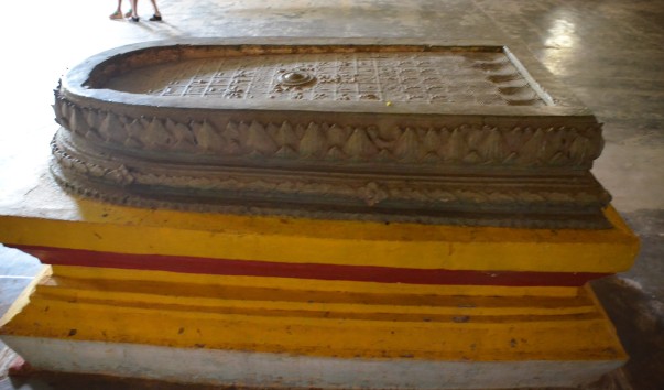 2014.12.28 0446 Wat Suwan Khuha