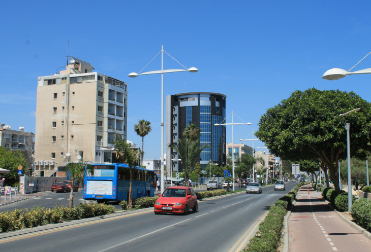   - .   -    30 ,       .