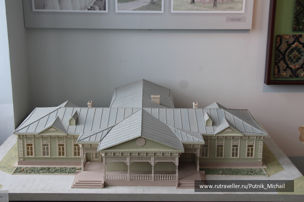 photo 1611561