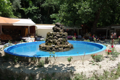 photo 1330896