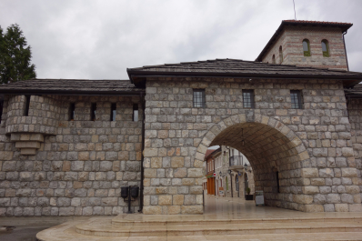 photo 1542606