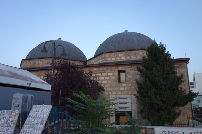photo 1546871