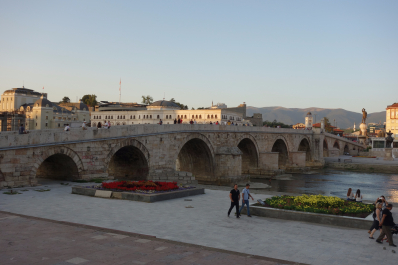 photo 1546891