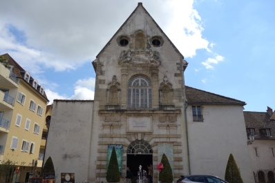 photo 1632369