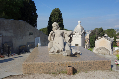 photo 1635671