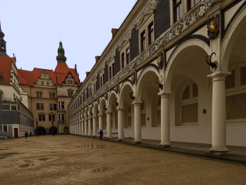 photo 1545576