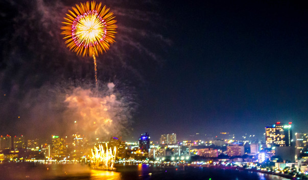 Fireworks Beach Festival - 29 Nov. 2013