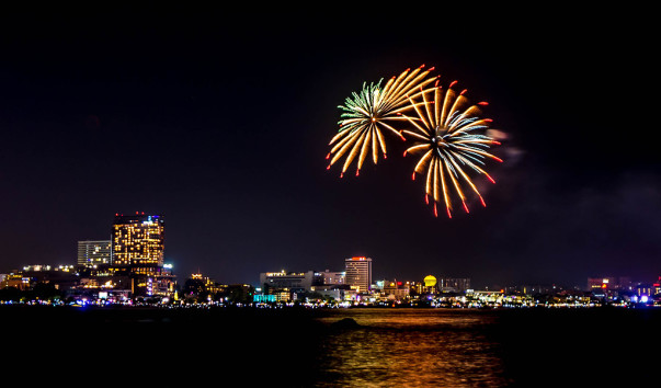 Fireworks Beach Festival - 30 Nov. 2013
