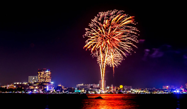 Fireworks Beach Festival - 30 Nov. 2013