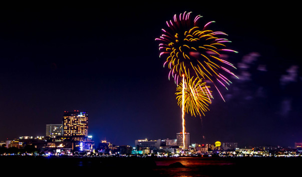Fireworks Beach Festival - 30 Nov. 2013
