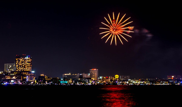 Fireworks Beach Festival - 30 Nov. 2013