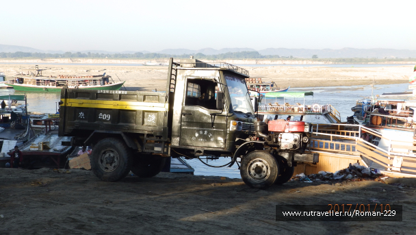 photo 1497272