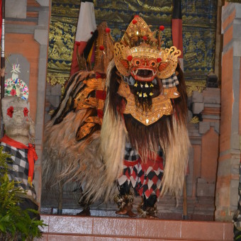 Бали - танец "Баронг"