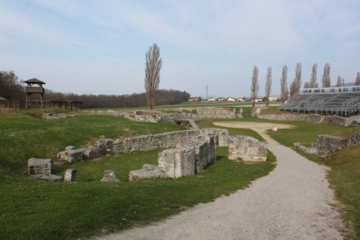 photo 1459914