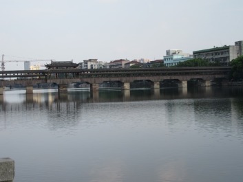 photo 1395879