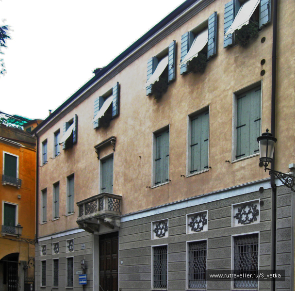 photo 1549945