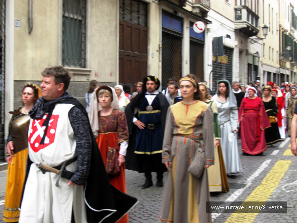 photo 1549963