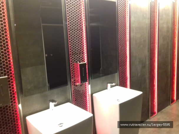 photo 1518844