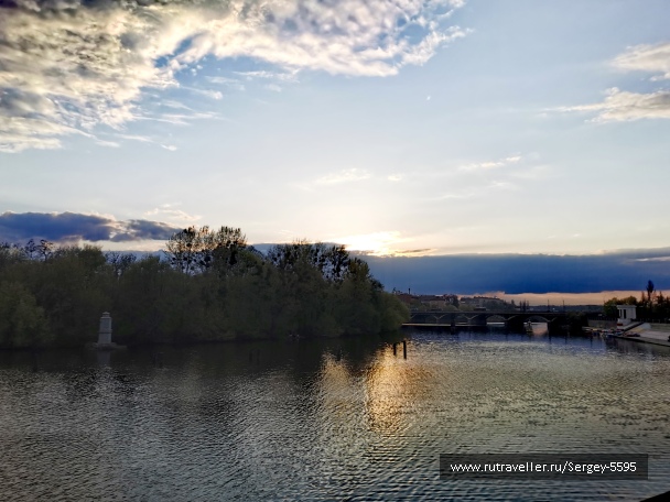 photo 2142411
