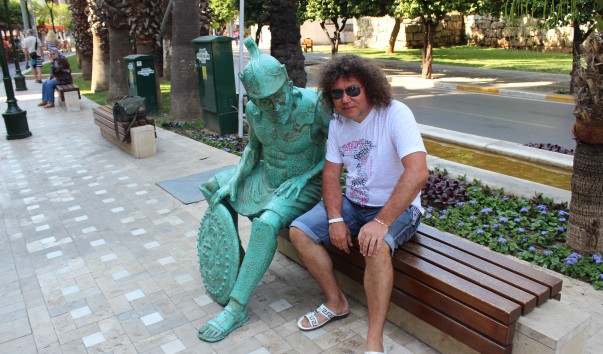53c814544c762.jpg