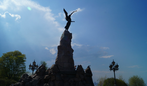 Памятник экипажу броненосца 