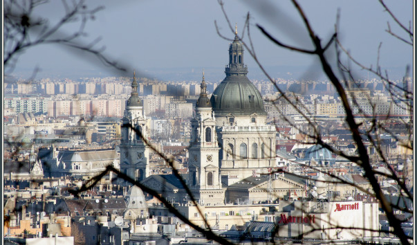 Панорама Будапешта с холма Геллерта.