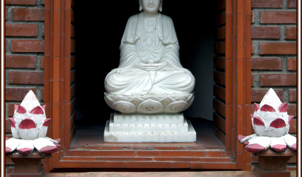 Ханой. Пагода Тран Куок (Tran Quoc Pagoda).