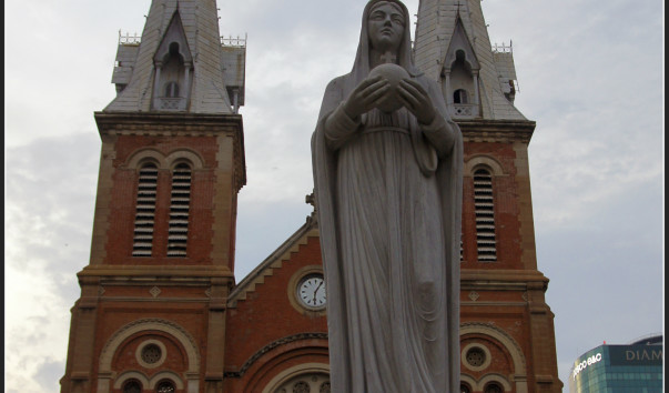 Cобор Нотр Дам Де Сайгон (Saigon Notre-Dame Cathedral).