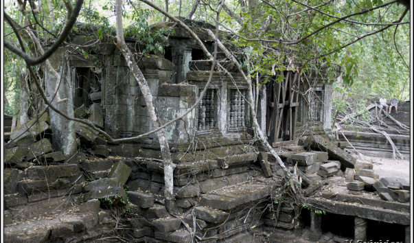 Сием-Рип. Дальний храм Бенг Меалеа (Beng Mealea).