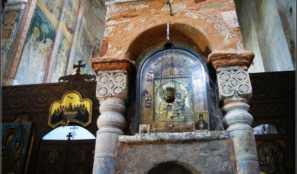 В Лыхненском храме.