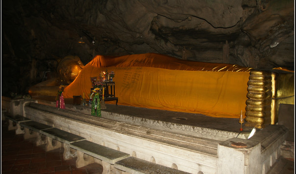 Пещерный храмовый комплекс Кхао Луанг (Khao Lang Cave).