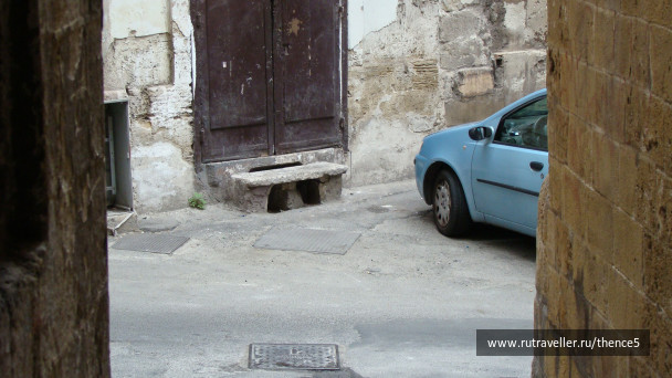 photo 1328737
