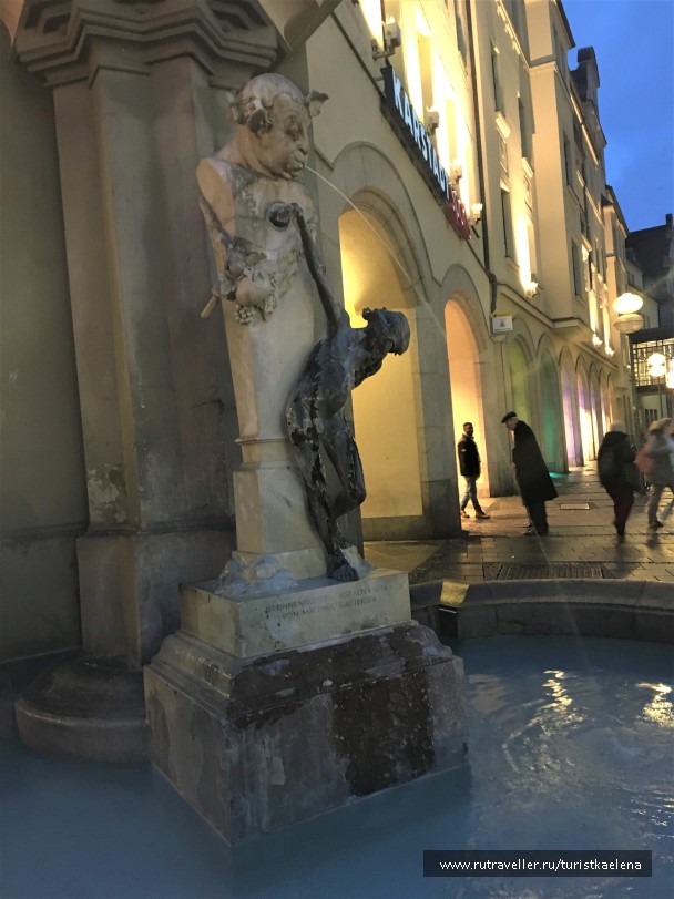 photo 1600106