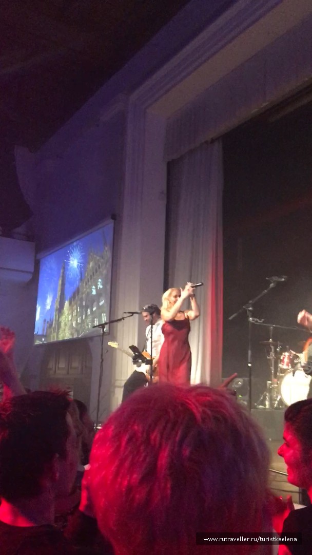 photo 1600109