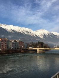 photo 1601068