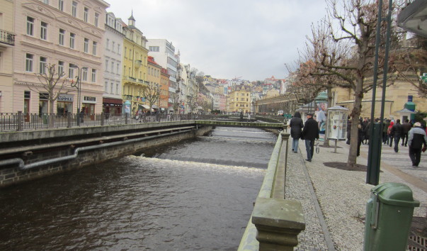 Карловы Вары.Река Тепла.